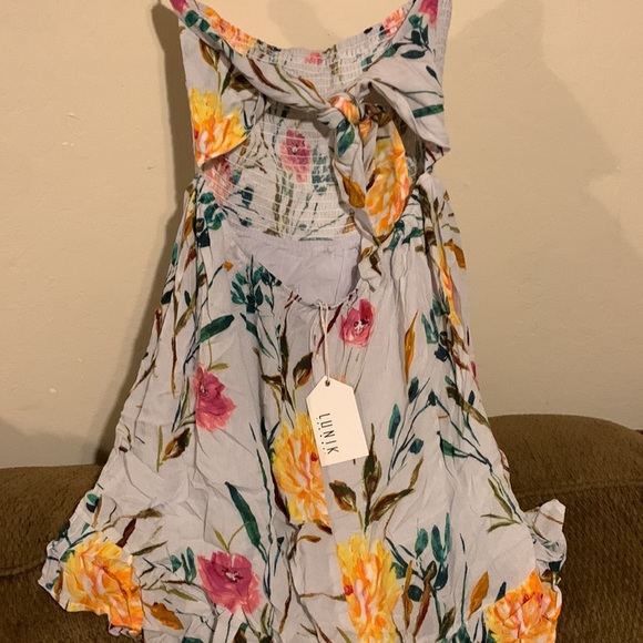 Linux Floral NWT Mini Dress - Picture 4 of 7